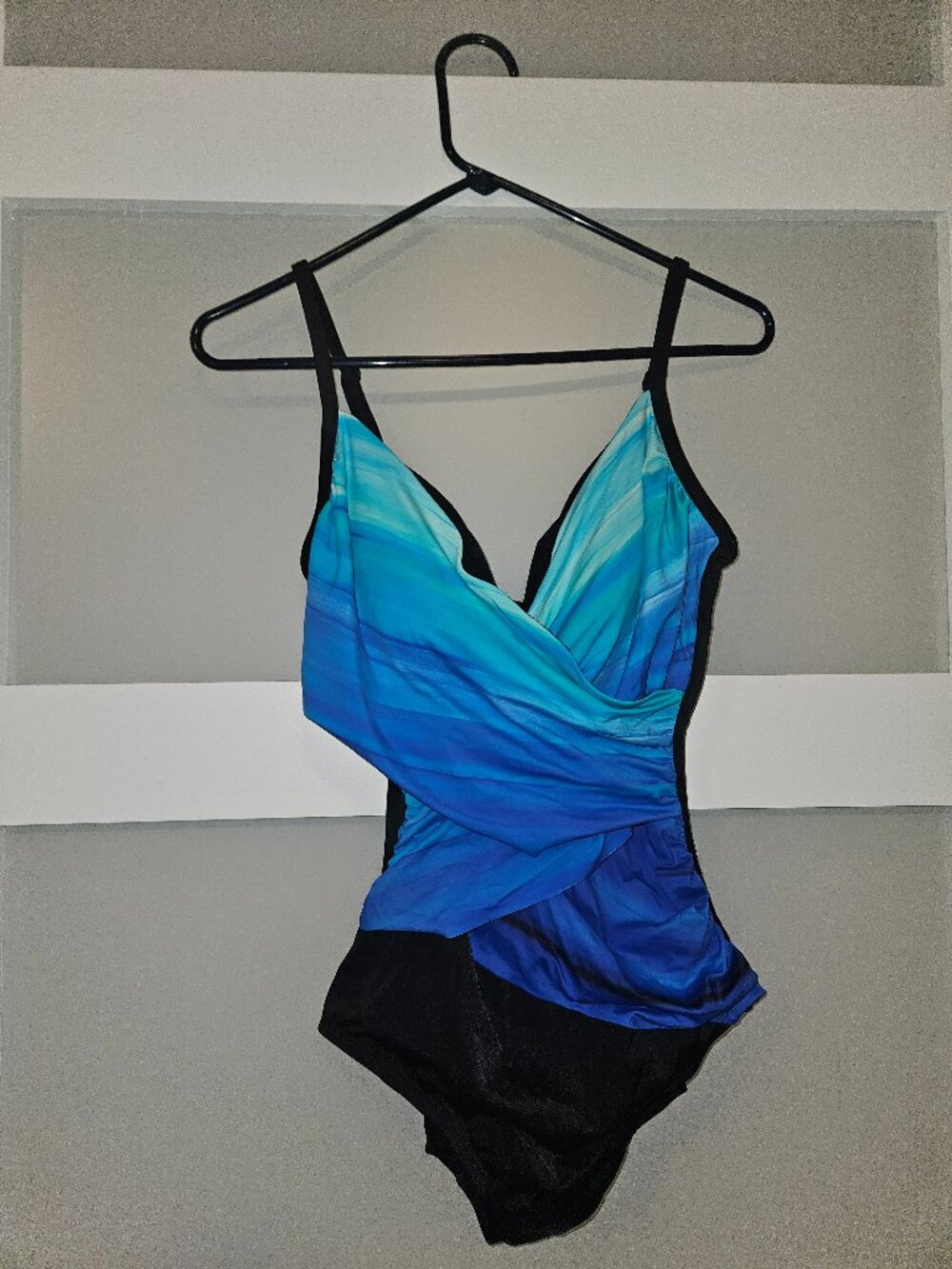 Miracle Brands Women's Swimsuit (8-10)